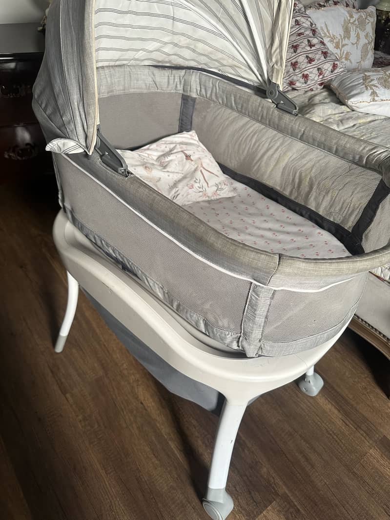 Baby cot 3