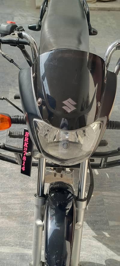 Suzuki 110 Black