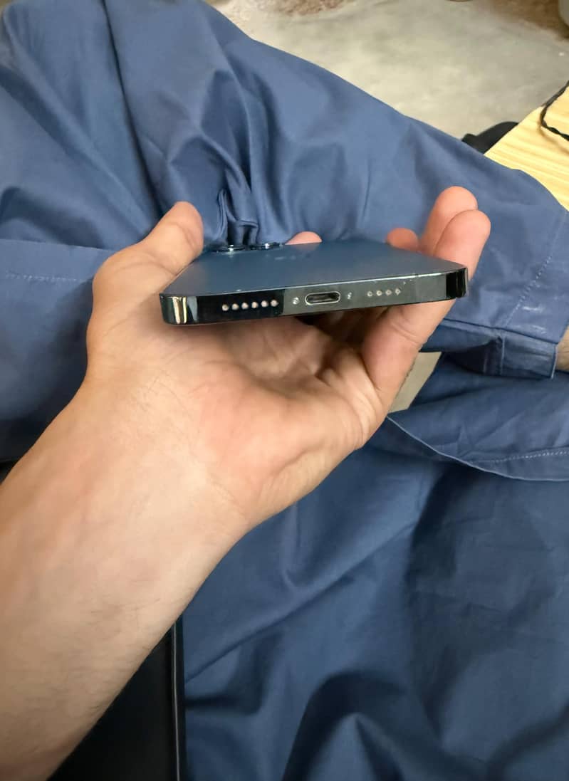 Apple iPhone 12 Pro Max 2