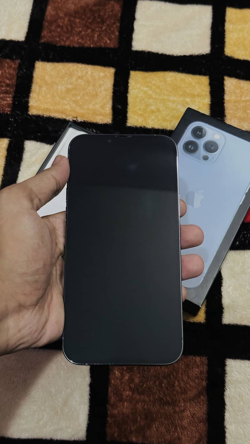 Apple iPhone 13 Pro Max 6