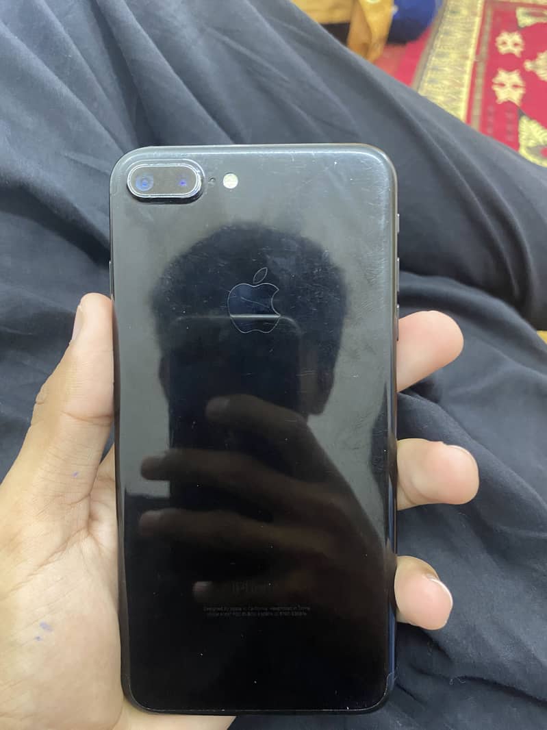 Apple iPhone 7 Plus 3