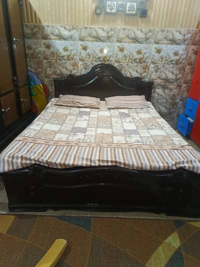 used bed without mattress