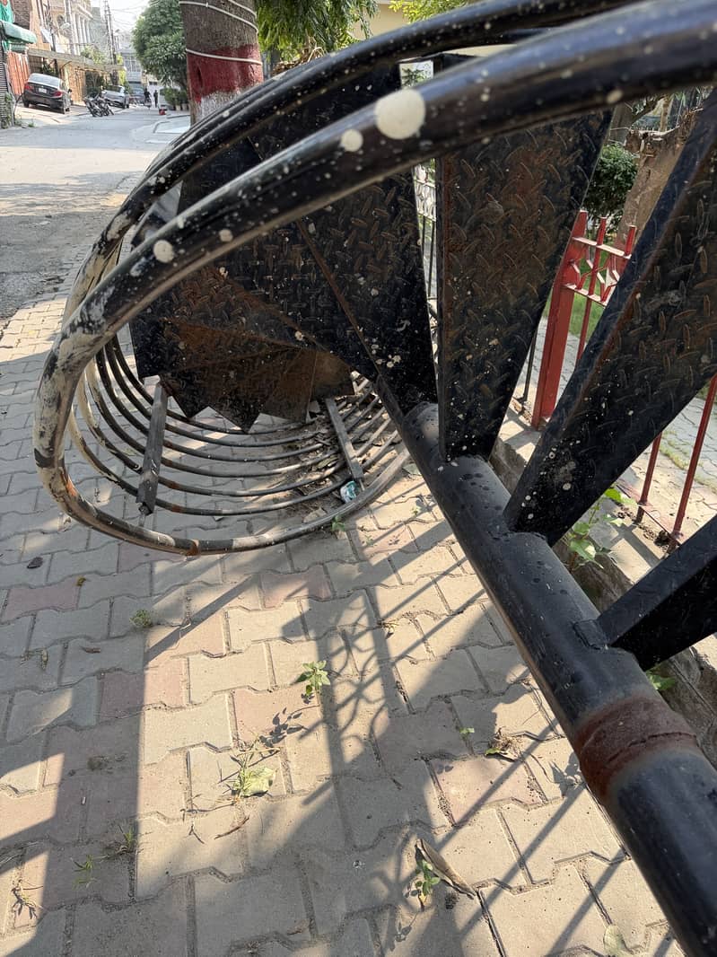 Round stair 3