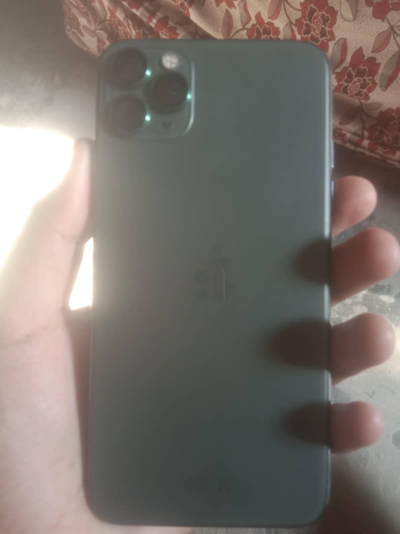 Apple iPhone 11 Pro Max 2