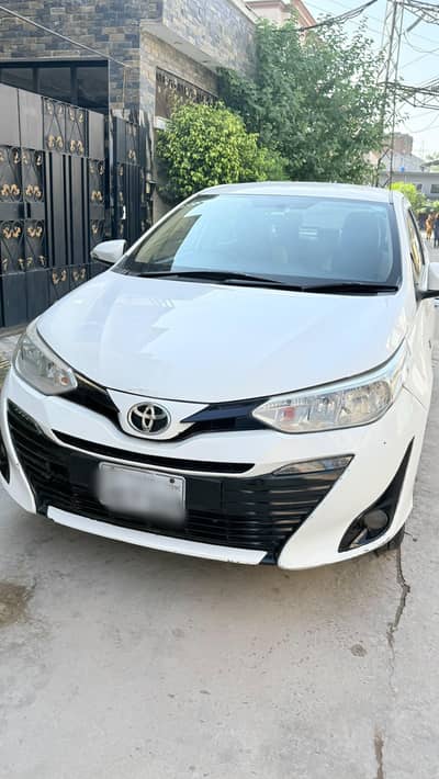 Yaris 2021 ATIV 1.5 CVT | Genuine | White