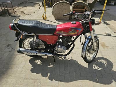 united 125