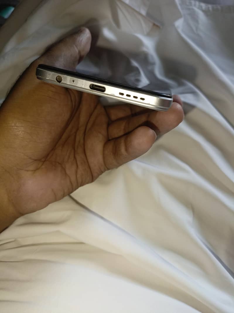 Infinix Note 11 1