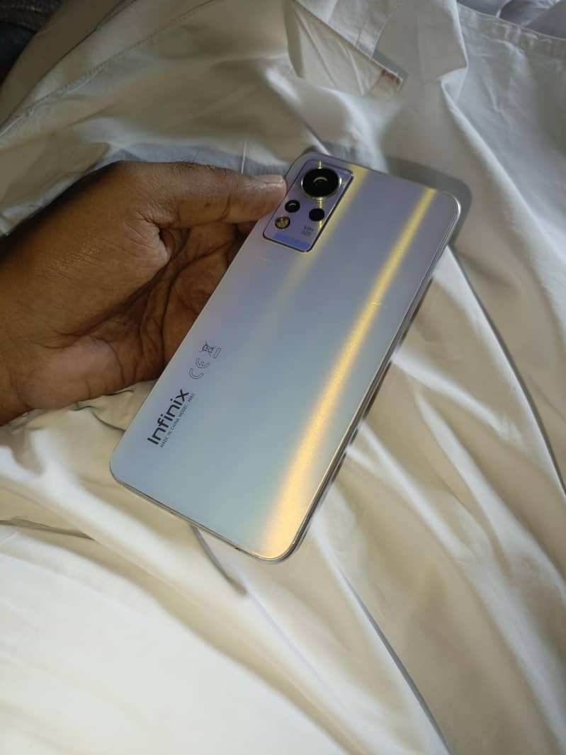 Infinix Note 11 4