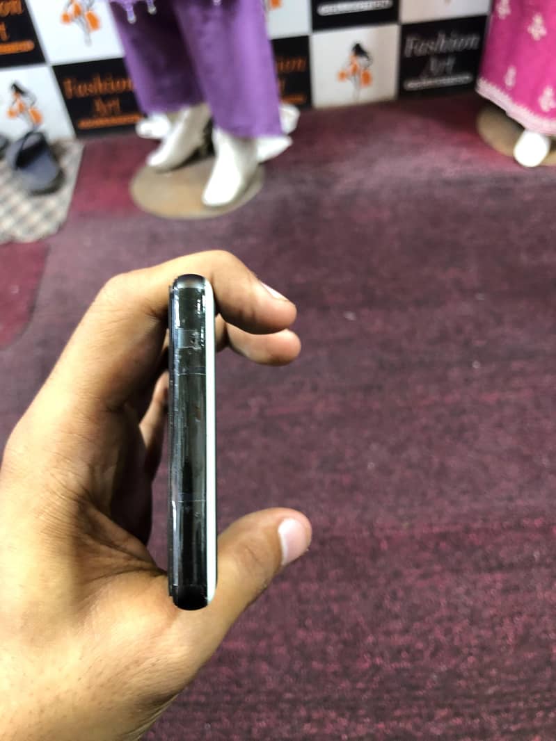 Google Pixel 6a 4