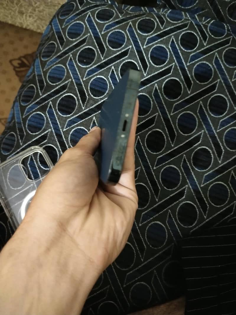 Apple iPhone 12 Pro Max 6