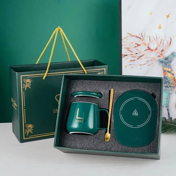 Coffee Mug-Warmer, Electric Coffee Cup Warmer for Desk, with Automatic On/Off to Keep Temperature Up to 104-122℉/ 40-50℃, Include Ceramic Mug, Cover, Spoon, Enjoy Anytime Hot Drinks (Random colours)