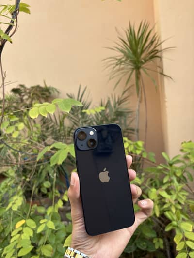 Apple iPhone 13 ( in apple warrenty ) 100 health full sim time avail