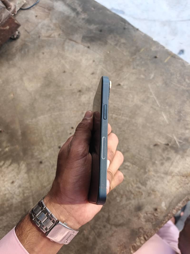 Apple iPhone 14 5