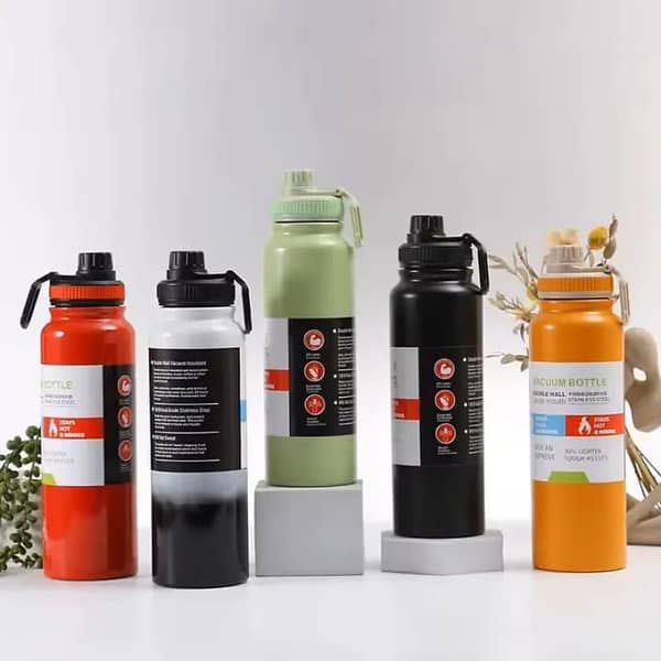 800ml Stainless Steel bottles Double Wall Vacuum Flask Sports Water Bottle For Hot & Cold Drinks Durable Gym Bottle for Outdoor, School, Office Use (Random colors)
