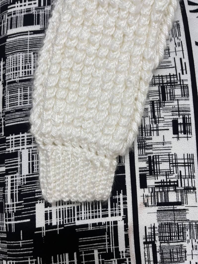 Sweater 1