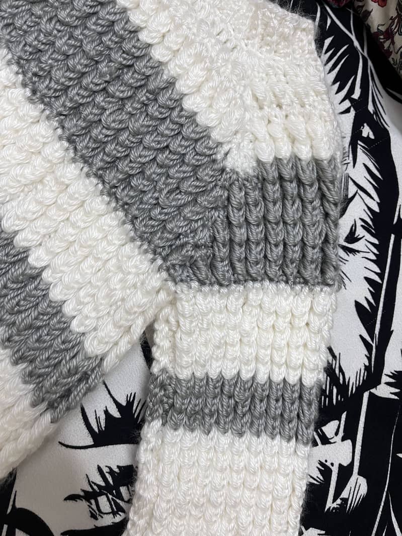 Sweater 3