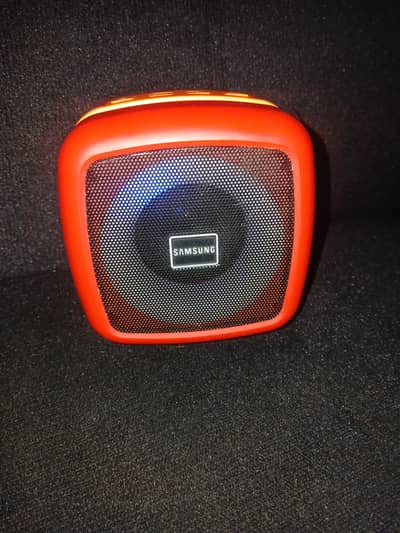 Samsung Bluetooth Speaker – Excellent Condition –