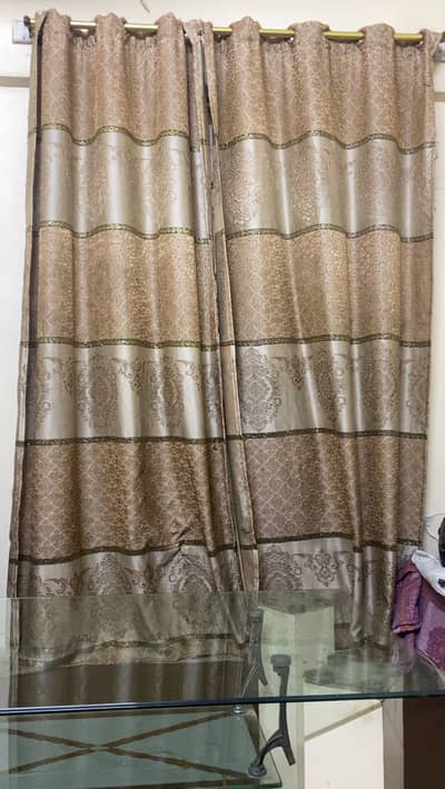 4 curtains