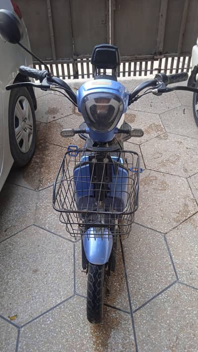 pge 50 Scooty (contact on only olx)