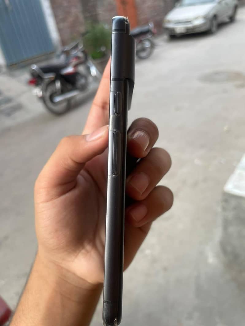 Google Pixel 8 3