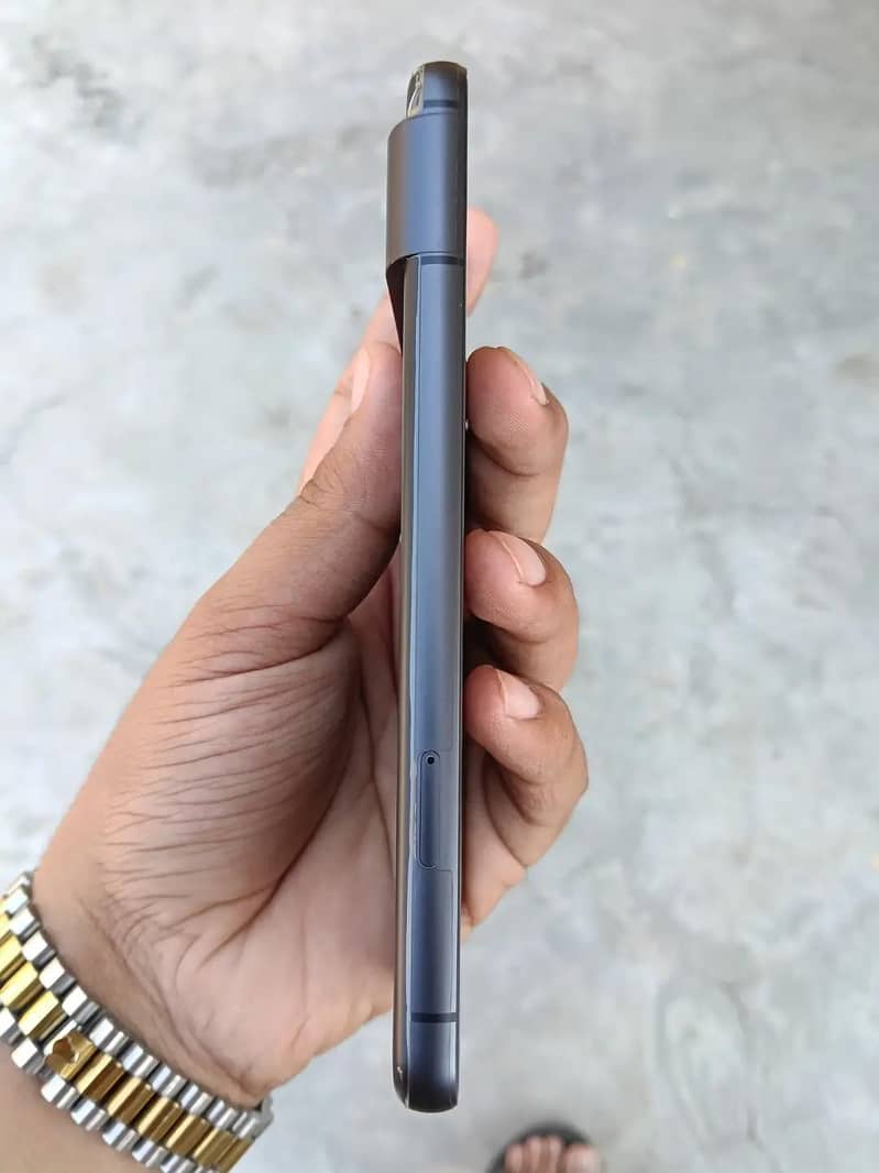 Google Pixel 8 5