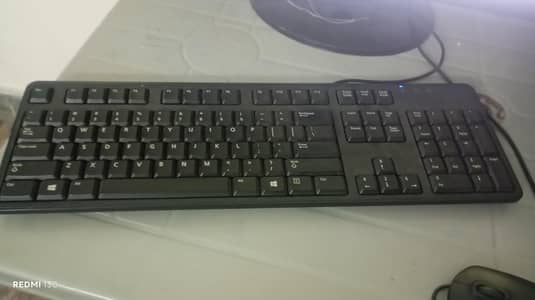 Dell core i3 Desktop pc +LG led monitor + keyboard+ mouse (8 256 SSD)
