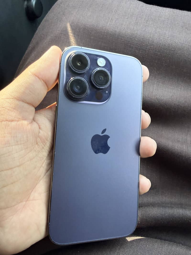 Apple iPhone 14 Pro 0