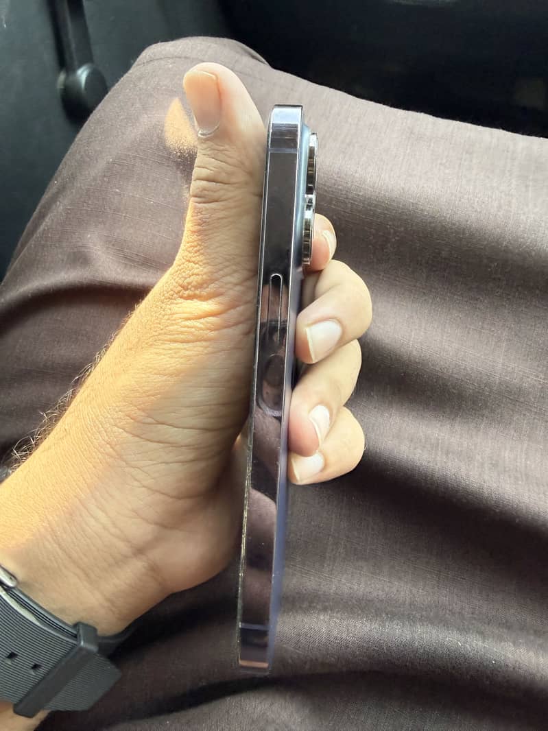 Apple iPhone 14 Pro 3