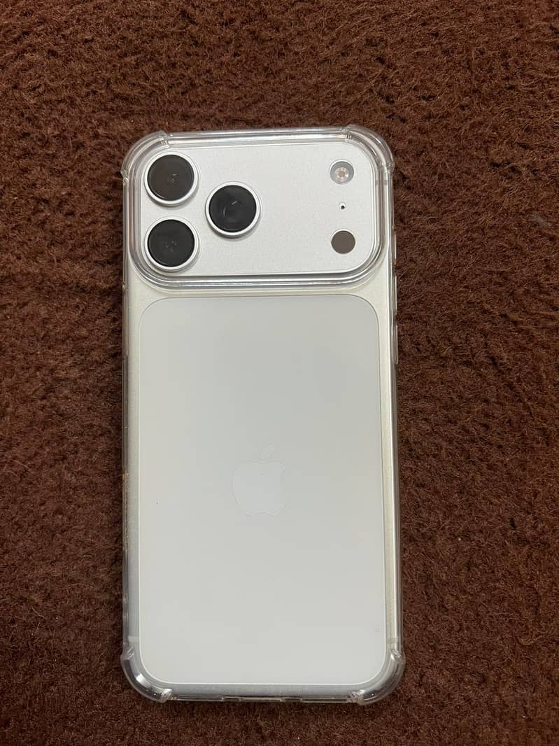 Apple iPhone 17 Pro Max 0