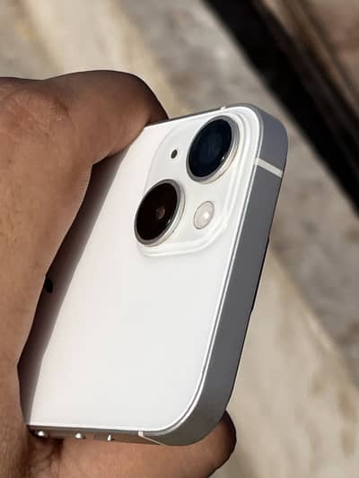 Apple iPhone 14
