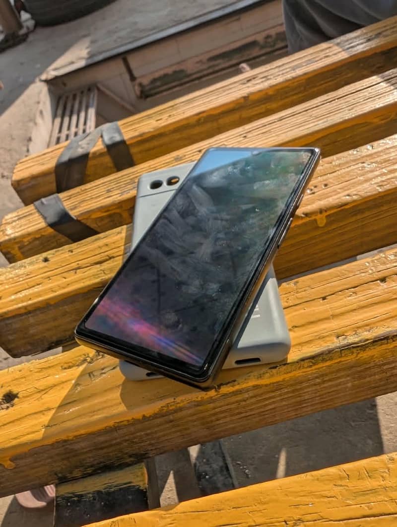 Google Pixel 6a 1