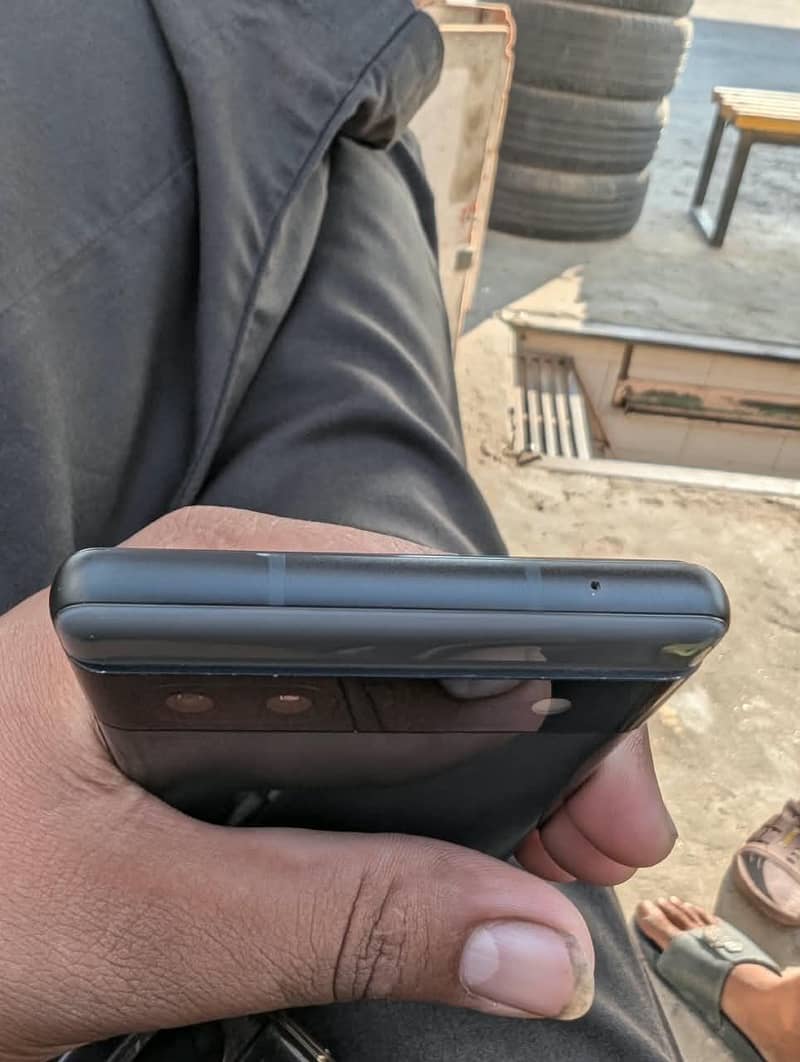 Google Pixel 6a 5