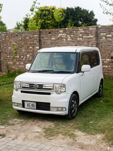 Daihatsu Move Conte 2014