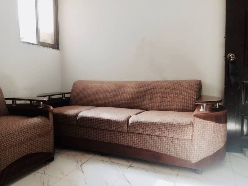 7-SEATER SOFA SET 5