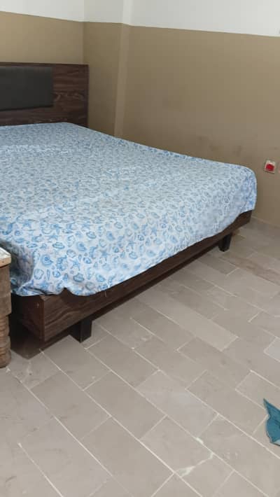 habit king size bed