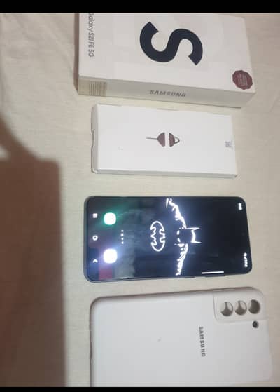 S21 FE 5G. Official Pta Approved. Full Box. Dual Sim. 256GB.