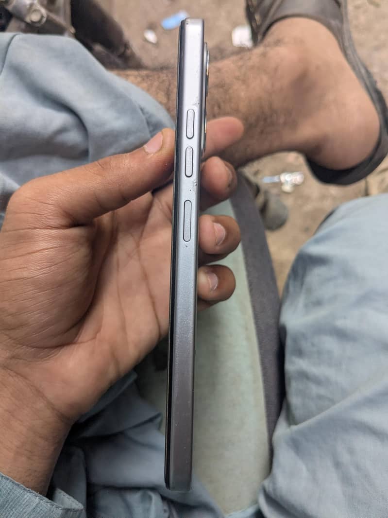 Tecno CAMON 40 1