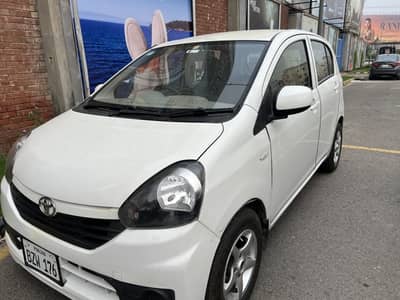 Toyota Pixis Epoch 2014