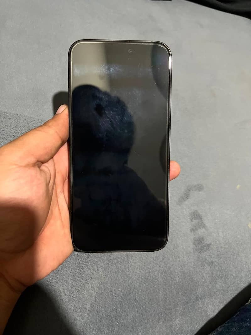 Apple iPhone 15 Pro Max 1