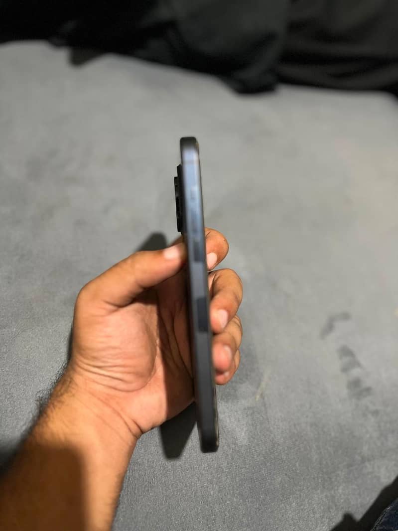 Apple iPhone 15 Pro Max 3