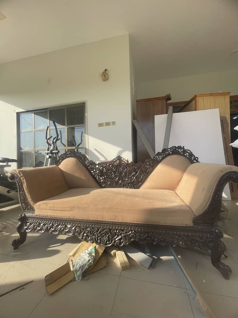 Dewan couch 4
