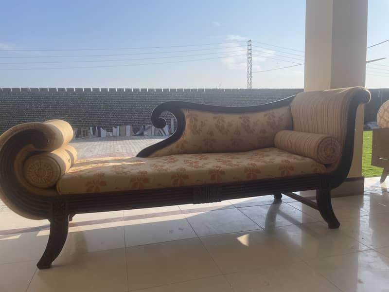 Dewan couch 5