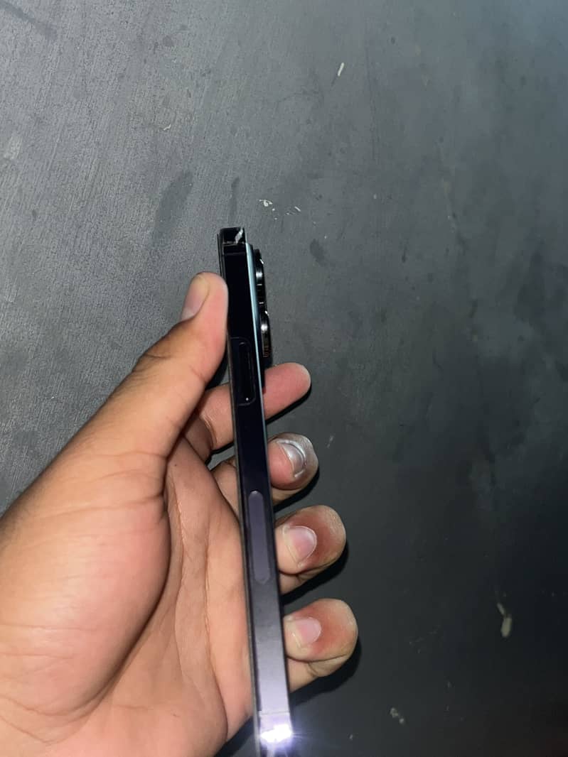 Apple iPhone 14 Pro Max 6