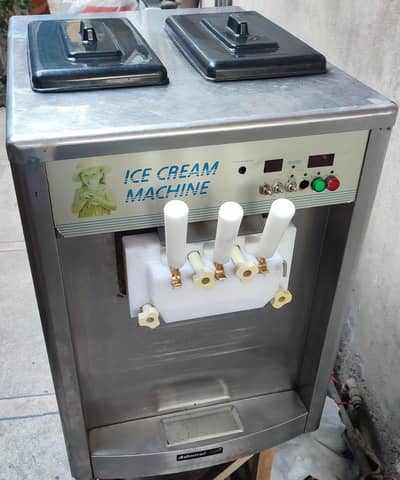 Commercial Soft Serve Ice Cream Machine | 3 Nozzle | Admiral Gold | D