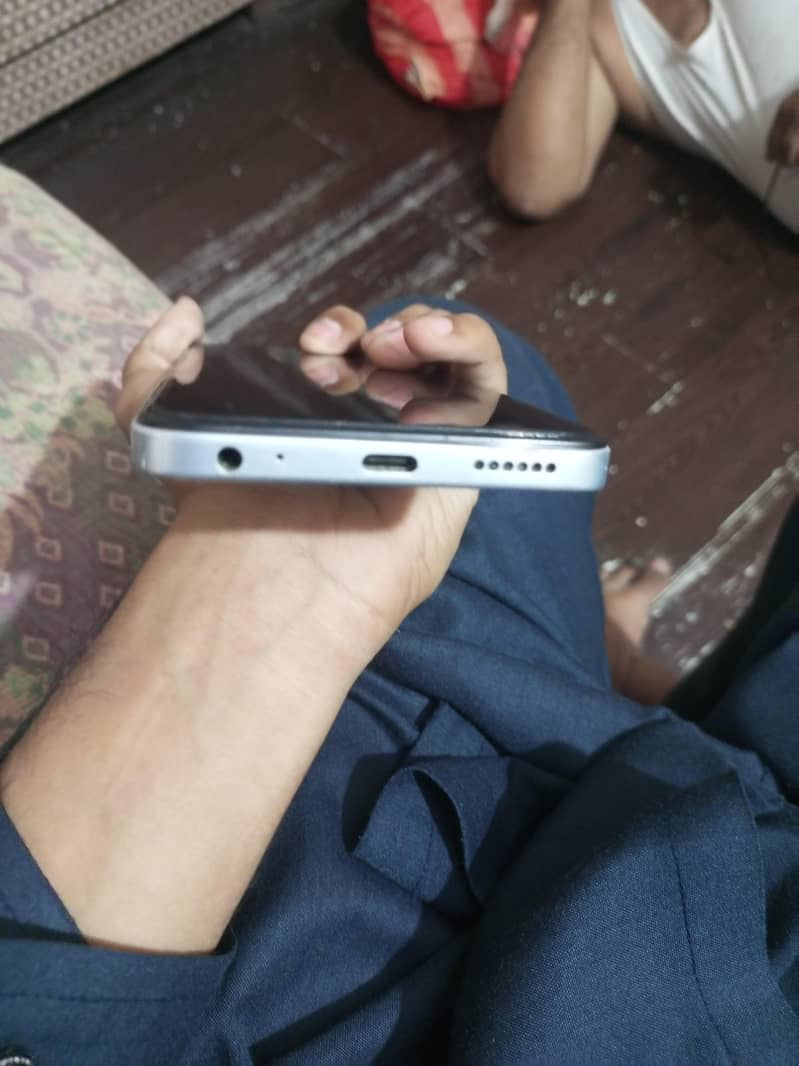 Tecno Spark 20C 3