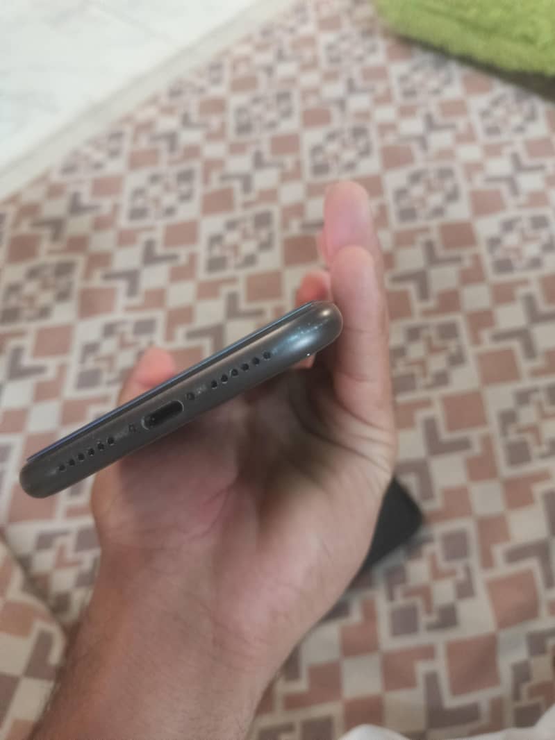 Apple iPhone 11 1