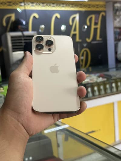 Apple iPhone 16 Pro Max