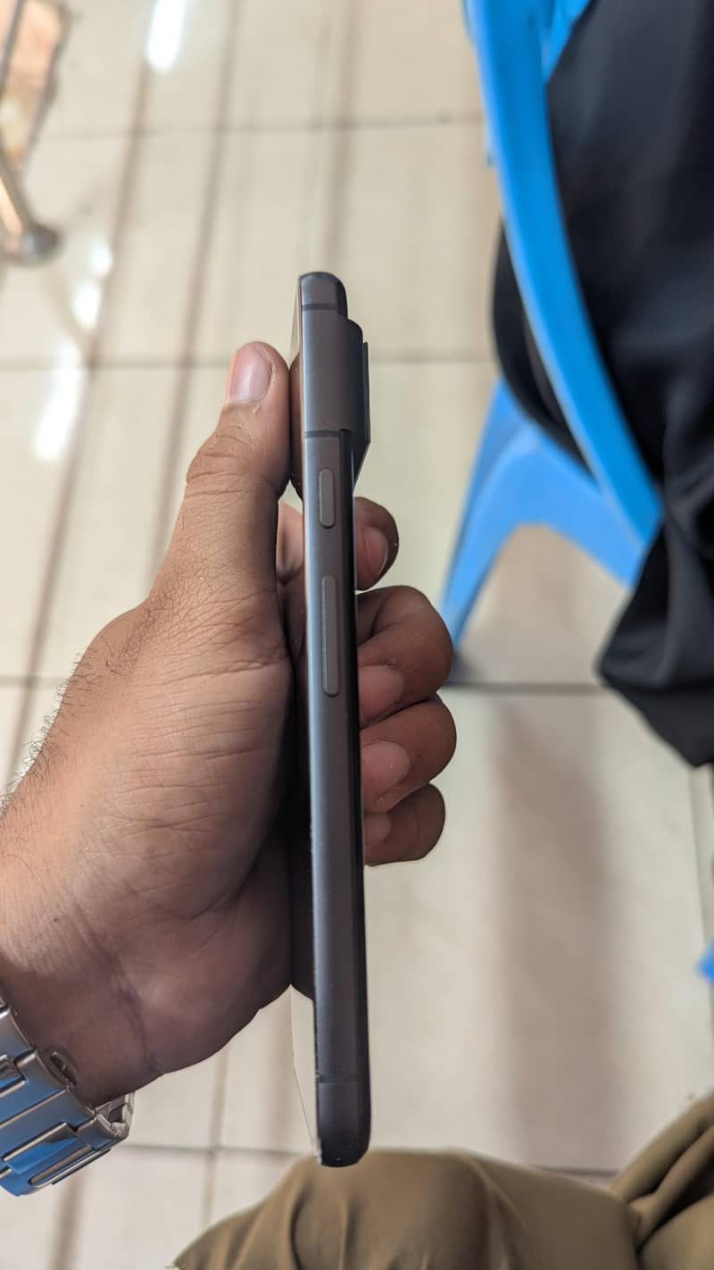 Google Pixel 8 2