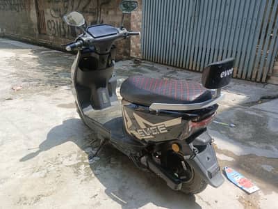Evee genz electric scooty