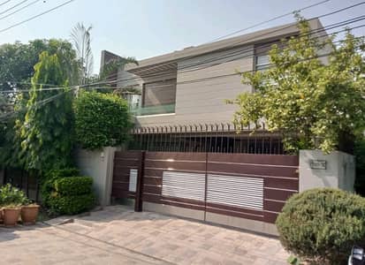 To sale You Can Find Spacious House In DHA Phase 3 - Block X